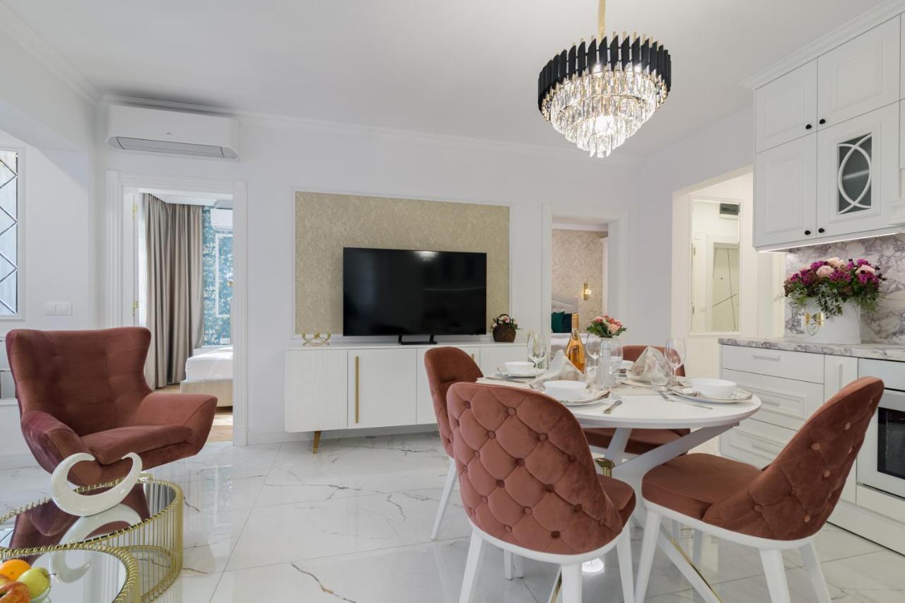 Лукс На Море Luxury Apartment In Downtown With Garage Varna Ngoại thất bức ảnh